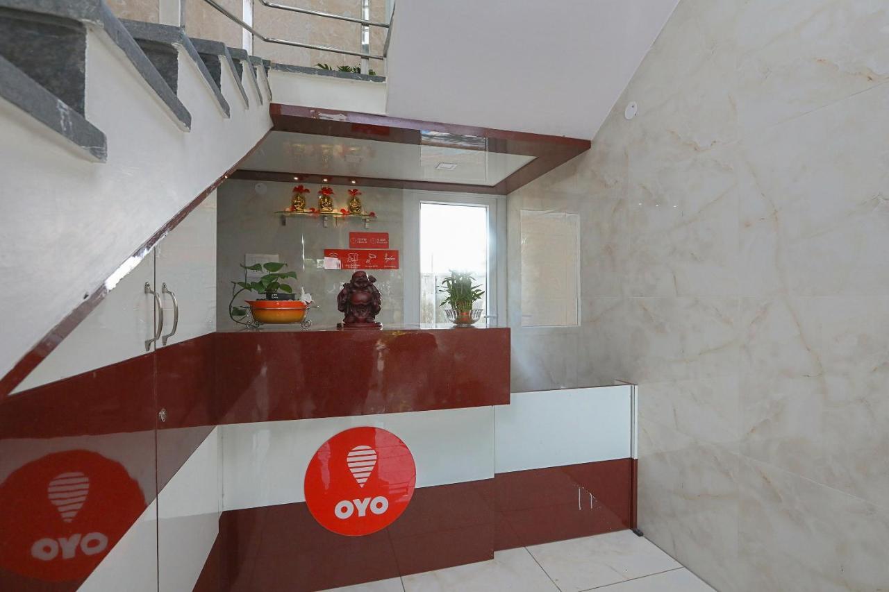 Oyo 22211 Shree Ankanatheshwara Residency Hotel Nanjangud Exterior photo